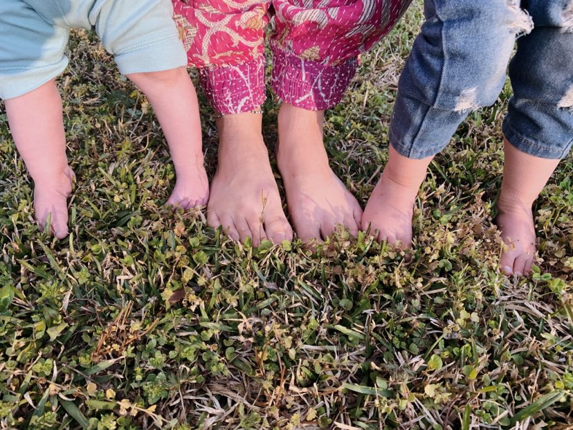 Should Children Go Barefoot? Child Foot Development